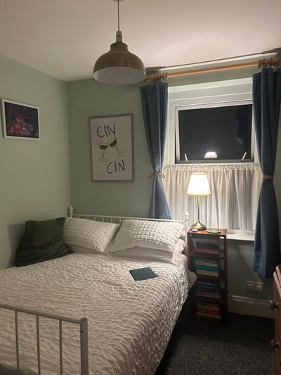 Room available now in friendly shared house  Main Photo