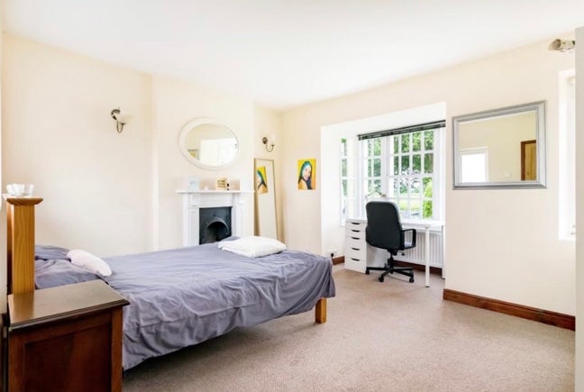 Two Double Rooms in Spacious Georgian Home Main Photo