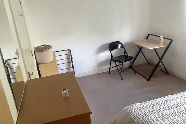 Double Room in Surbiton  Main Photo