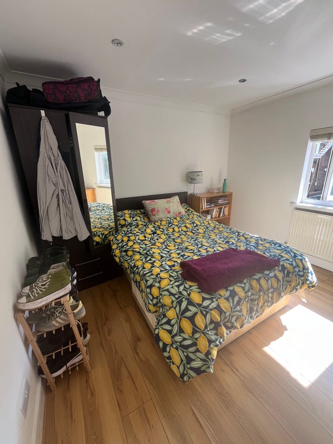 Furnished Double Bedroom in Caledonian Road Main Photo