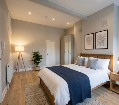 Studio-Style Ensuite with Kitchenette All Bills Main Photo