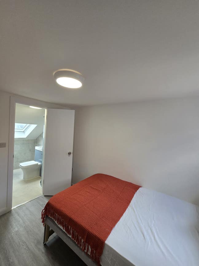 Luxury 6-Bed HMO | Ensuite | No Deposit, Bills Inc Main Photo