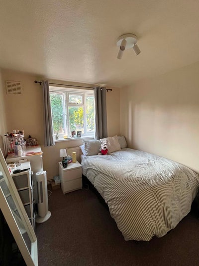 2 rooms in a girly flat in Putney  Main Photo