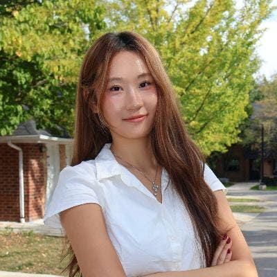 21 year old Female seeks a single or double room Main Photo