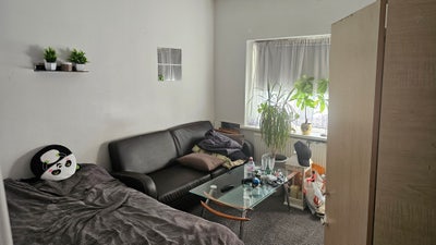 Spacious Double Room | &pound;700 Bills Included | North Main Photo