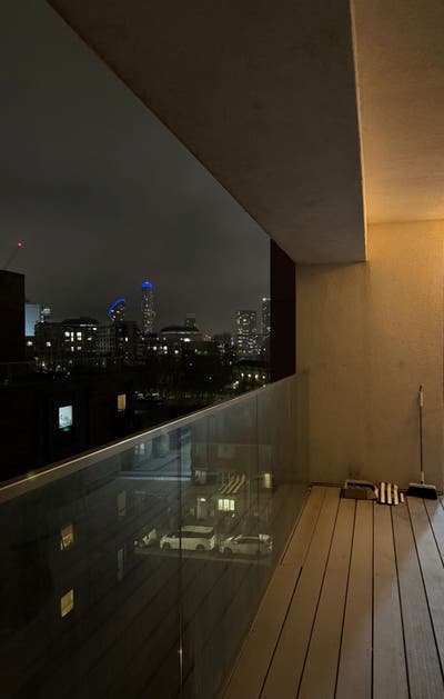♥️East India/Canning Town*Huge Ensuite with Terr♥️ Main Photo