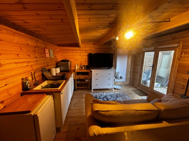 Log cabin Main Photo