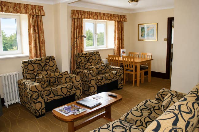 Stunning Sea View 2 Bedroom Apartment Main Photo