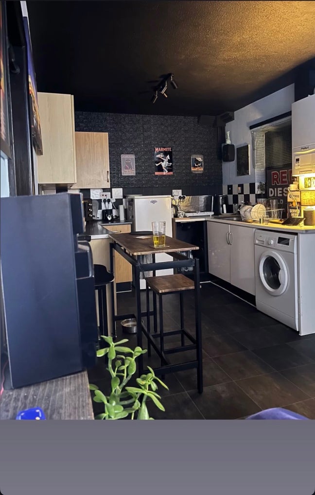 Double Room available for rent  Main Photo