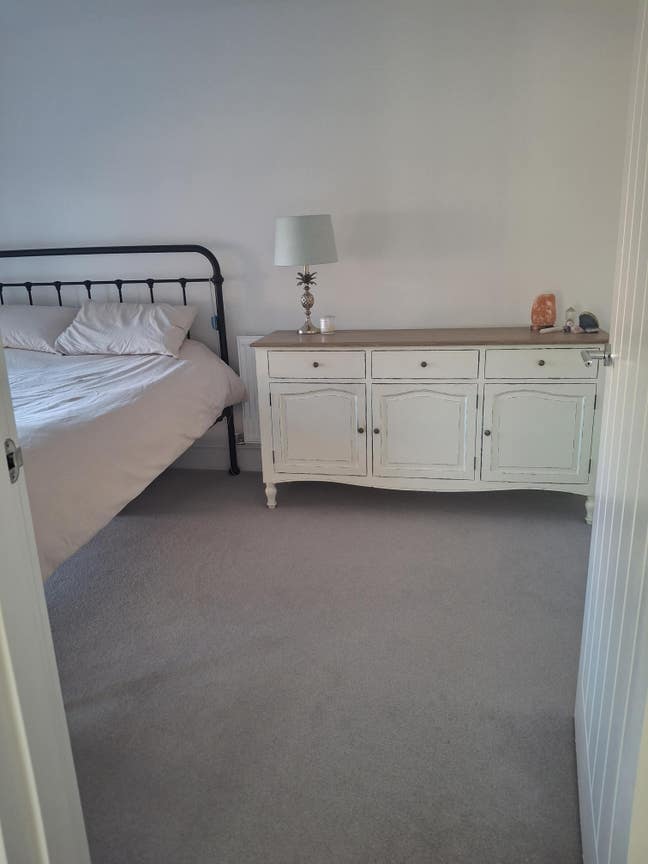 Beautiful room with en suite Main Photo