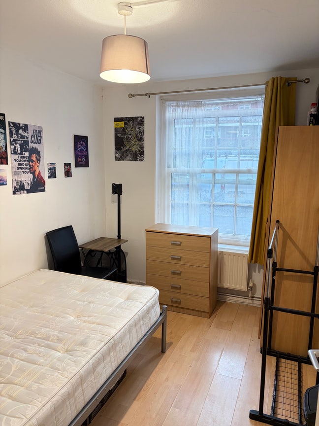 Double Room | Vauxhall | Close to Central Main Photo