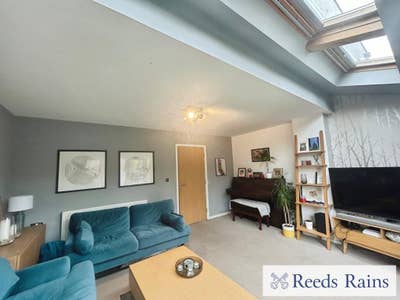 Ensuite room close to Salford University and Town Main Photo