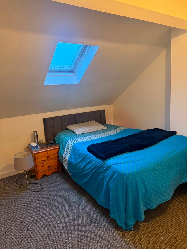 Double room near Coleraine train station Main Photo