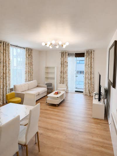 Double Room with Private Bathroom Main Photo