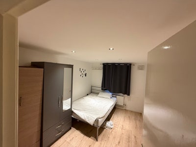 Spacious Double Room  Main Photo