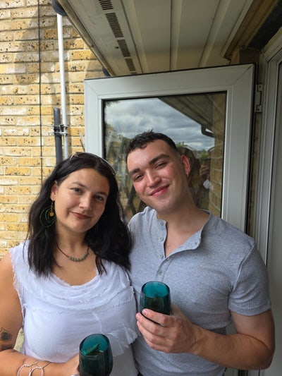 28 professional, Very Clean,  Main Photo