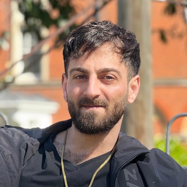Professional Male seeks a single or double room Main Photo