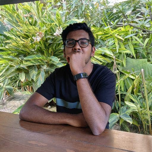 I am a professional male aged 26. I am lookin... Main Photo