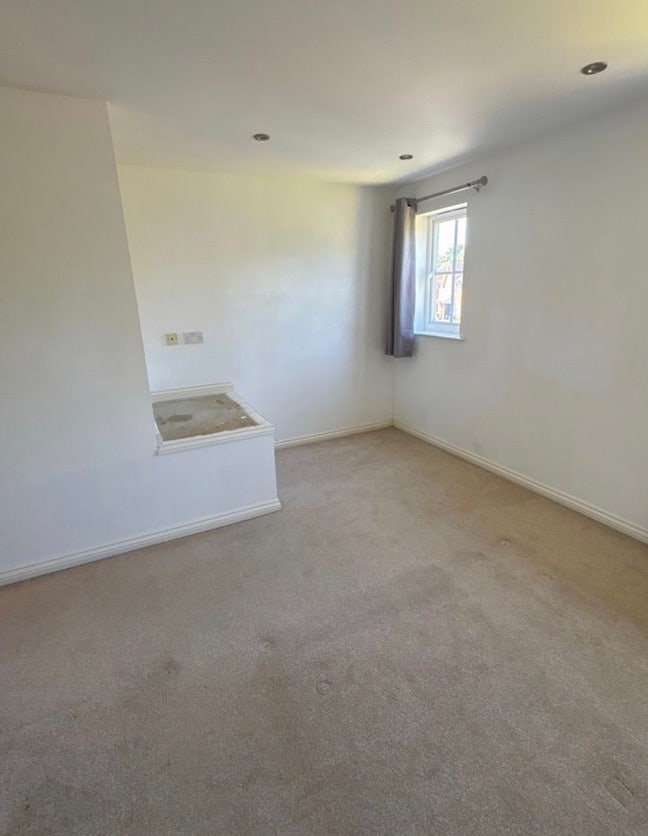 Room for rent Main Photo