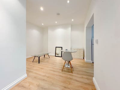 A beautiful 4 bedroom property in Archway, N19 Main Photo