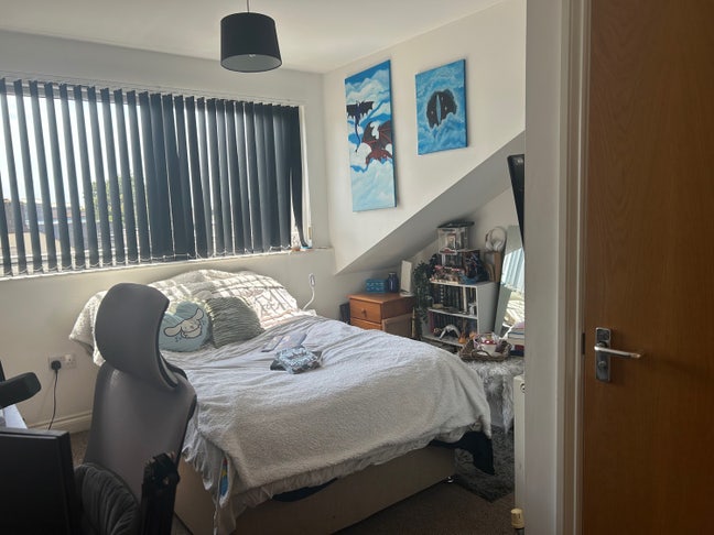 En-suite Room &pound;600 pcm available from 24th August Main Photo