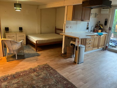 Peaceful home. Annex independent living + garden  Main Photo
