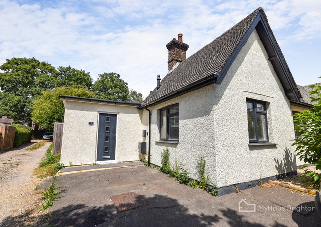 Three-Bedroom Bungalow Home Designed for Airport Main Photo