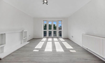 🏡🏡🏡Brand New Double with Balcony in Stratford🏡🏡🏡 Main Photo