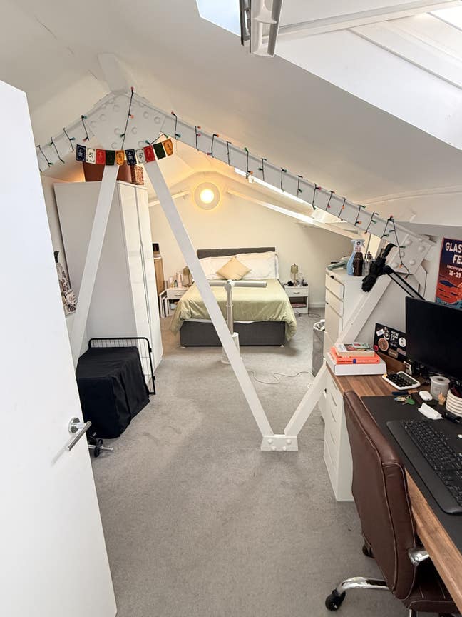 Large Double/Couples Room in Dalston Junction Main Photo