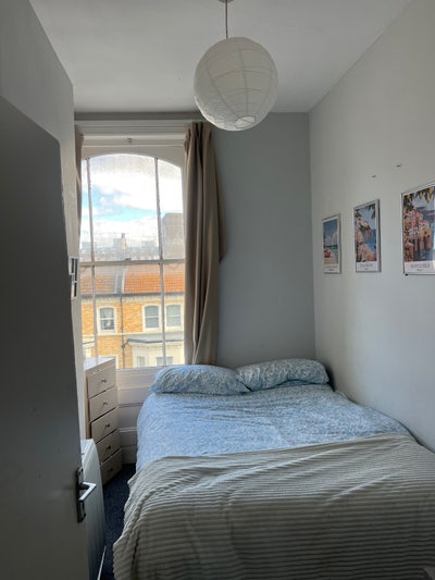 Room to rent in girlie flat 🫶🏼 Main Photo