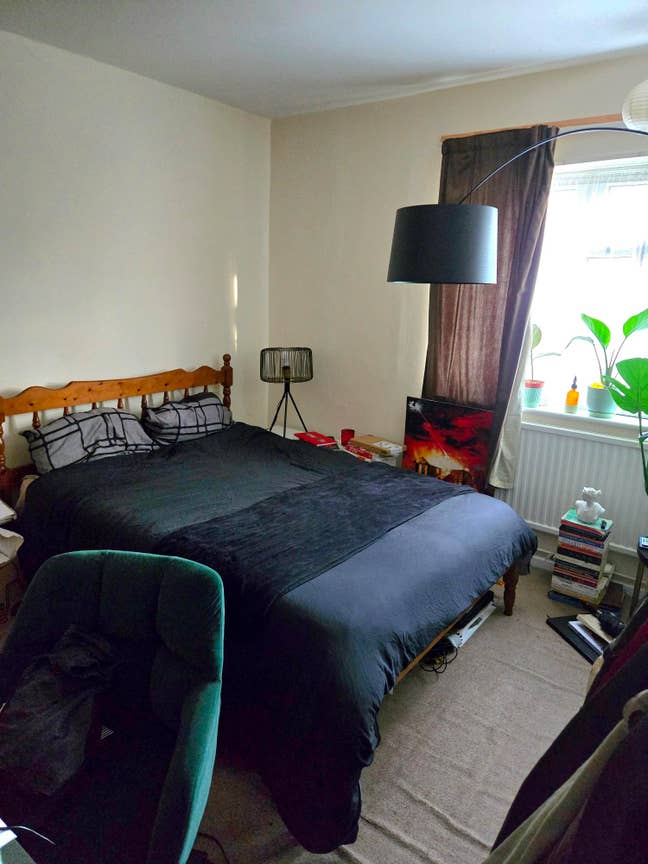 New housemate needed! - Start 1st Oct Main Photo