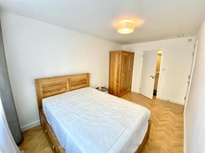 Double Ensuite near Canary Wharf (Byng Street) Main Photo