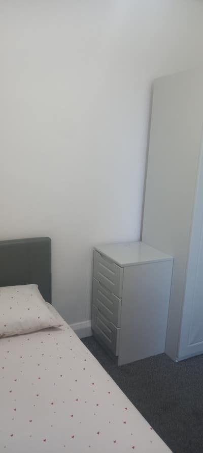 Cute single room to let Main Photo
