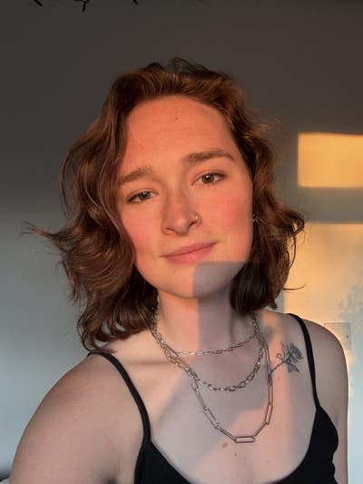 Professional Female seeks a double room Main Photo