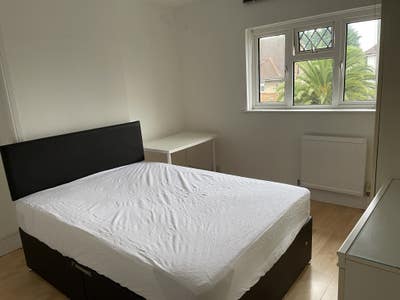 Friendly, clean house, lodgers can recommend Main Photo