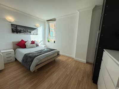 Spacious ENSUITE - Viewings available Main Photo