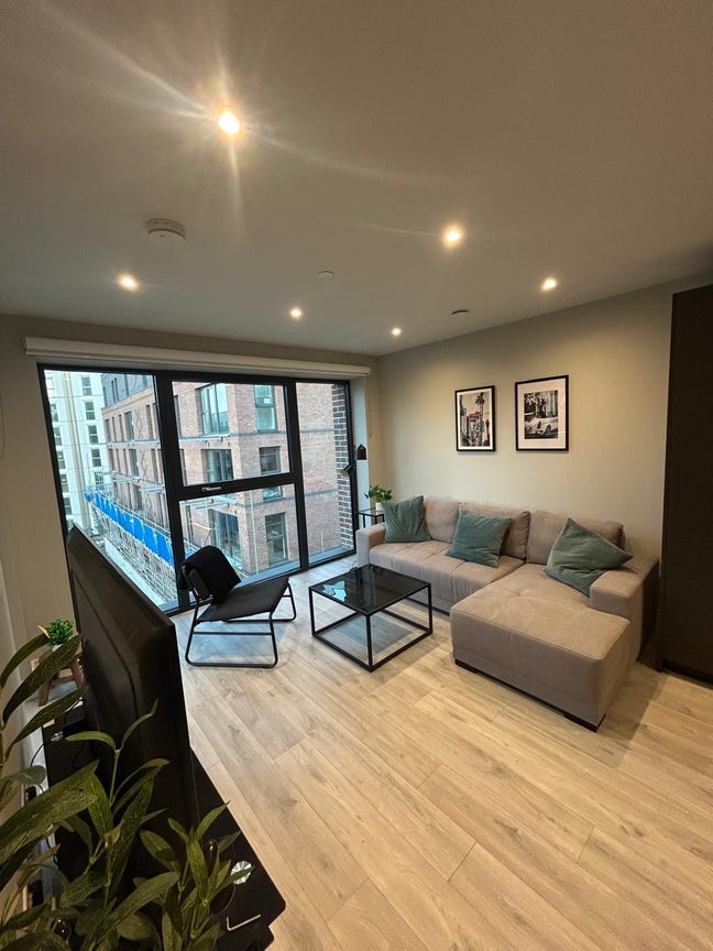 1 bed en-suite to rent in Elephant and Castle  Main Photo