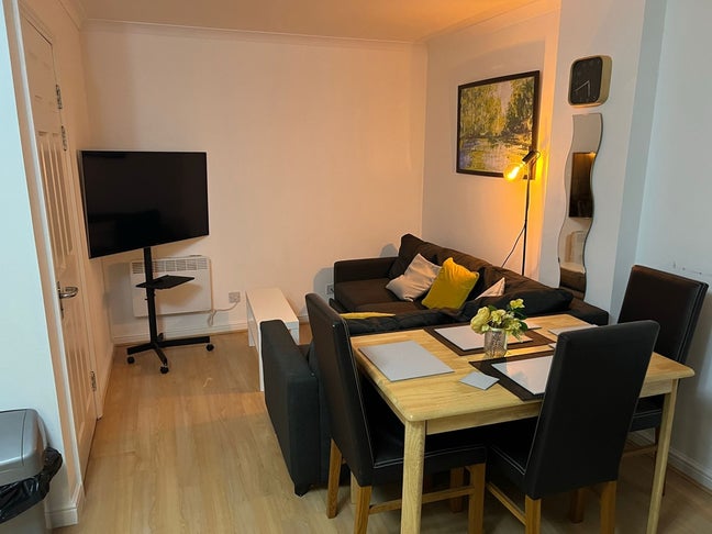 4-Week Sublet in Canary Wharf Main Photo