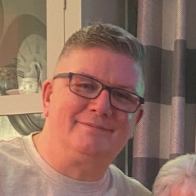 Professional Male seeks a double room Main Photo