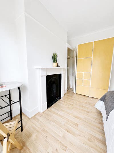 Bright Double Room in Victorian House/Surrey Quays Main Photo