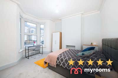 🏡✨ Spacious Room Available in Tottenham Main Photo