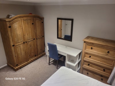 Good size single room, no deposit, bills incl Main Photo