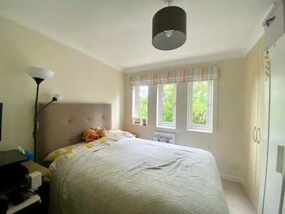 Morden Double room, own bathroom, Summertown Main Photo