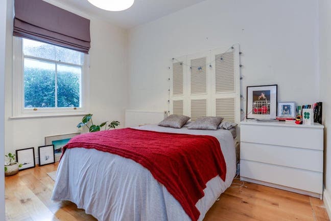 Double room in Fulham in a 5 bed house  Main Photo