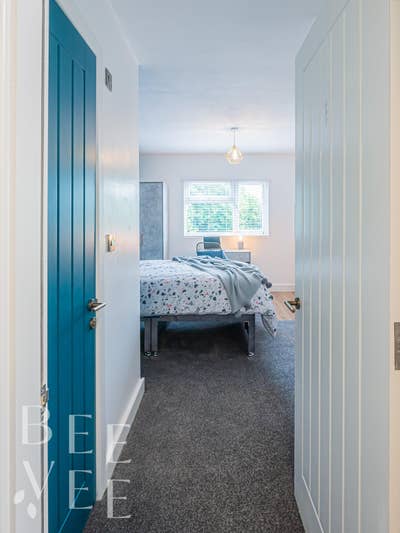 🌟 Modern Studio on High Street, Old Fletton Main Photo