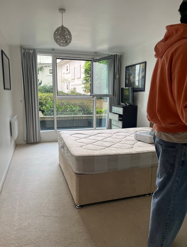 One bedroom flat on canary wharf  Main Photo