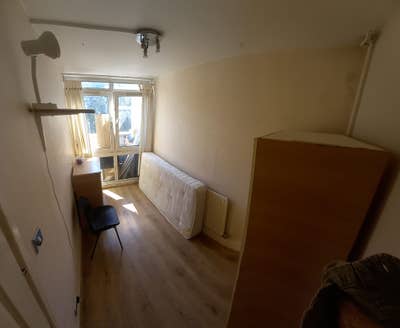 Single Room Main Photo