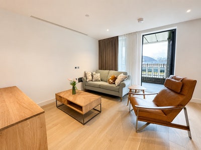 Shared 2-Bed Apartment,Postmark|All bills included Main Photo