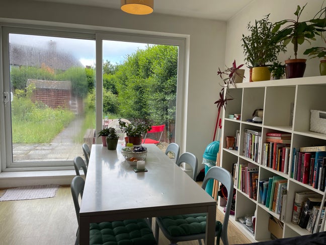 Bright double room, friendly house, Shepherds Bush Main Photo