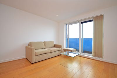 2 Double Bedroom Apartment - E16 Main Photo